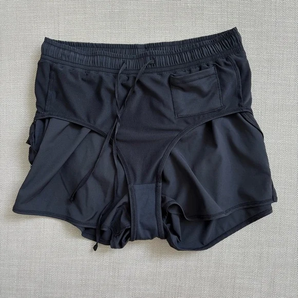 Alo Yoga Stride Short - Picture 3 of 3